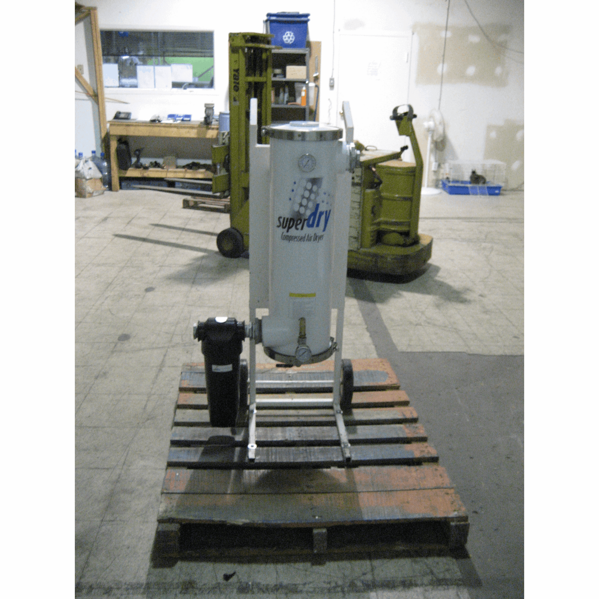 280-110: D1 - Single-tower desiccant compressed air dryer, aluminum housing, with activated alumina desiccant